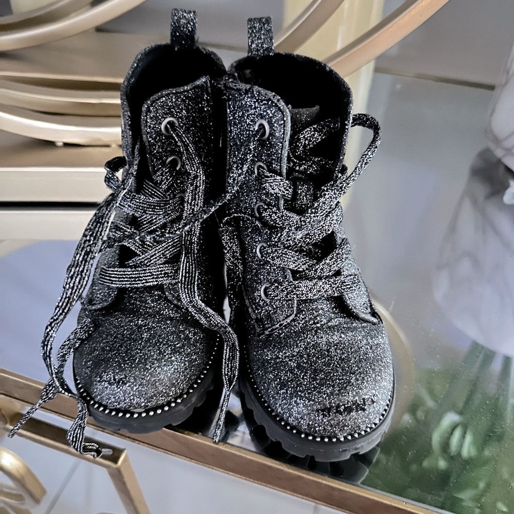 Cynthia Rowley - GLITTER SPARKLE TODDLER BOOTS SIZE 7